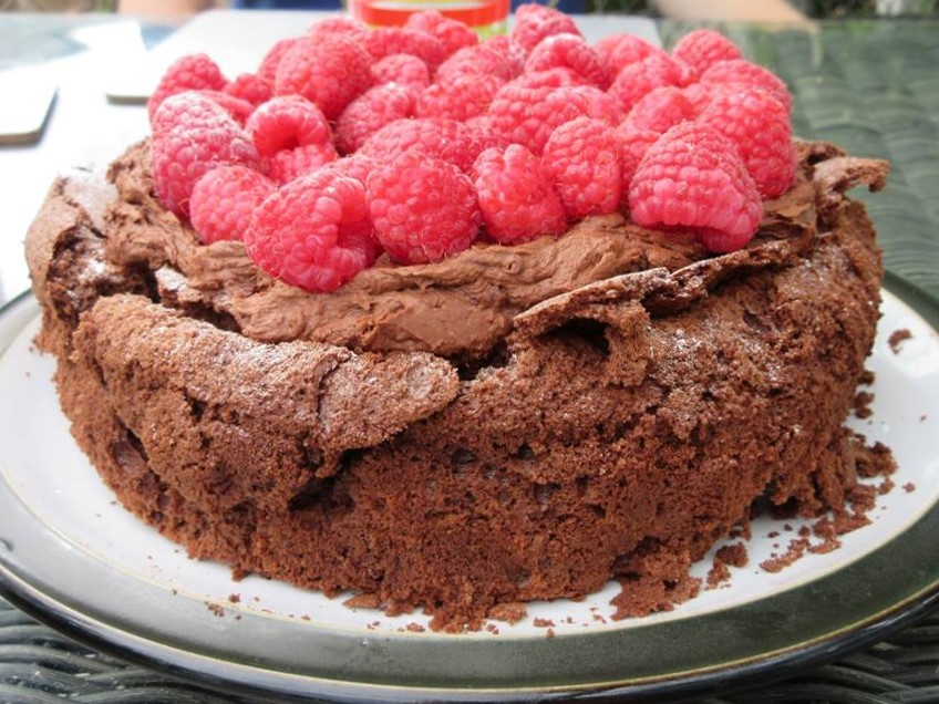 gluten free flourless chocolate cake