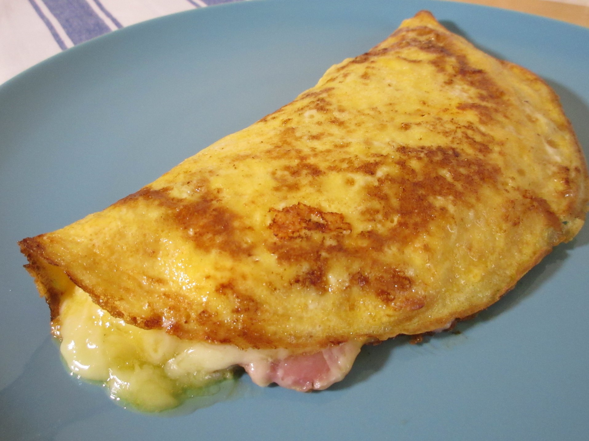 gluten free ham and cheese omelette